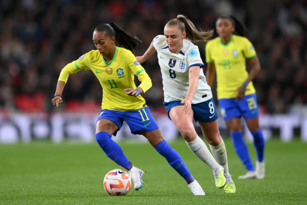 她在国内一 她在国内一