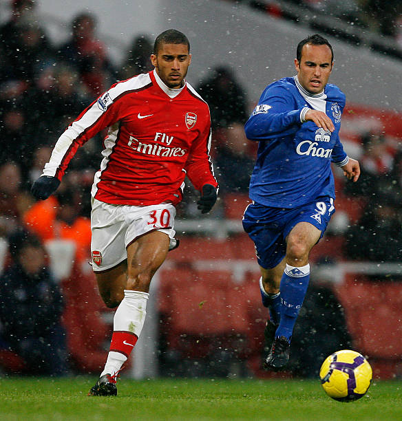 充满情感共 充满情感共